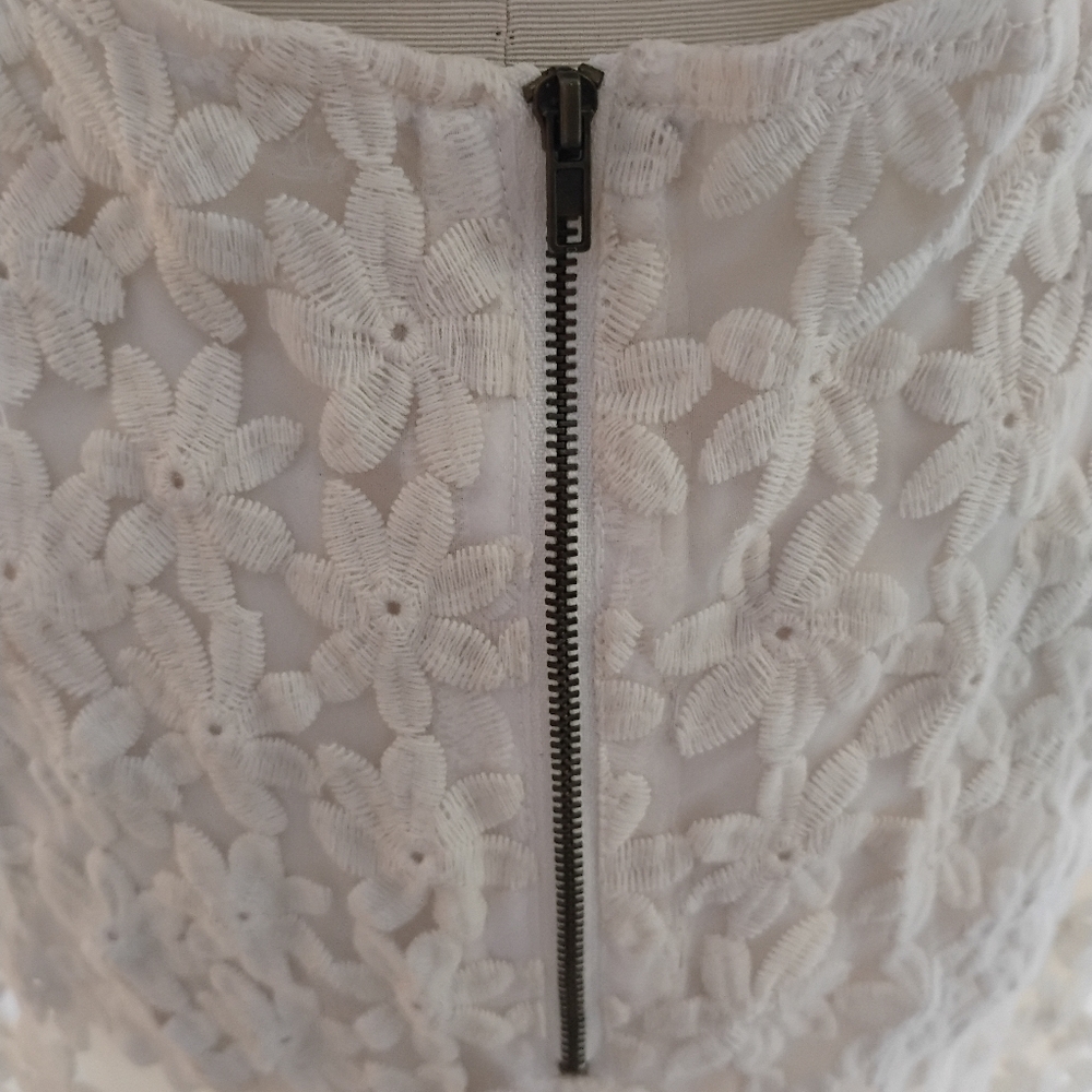 Elegant White Lace Dress By Blu Pepper - Picture 12 of 15